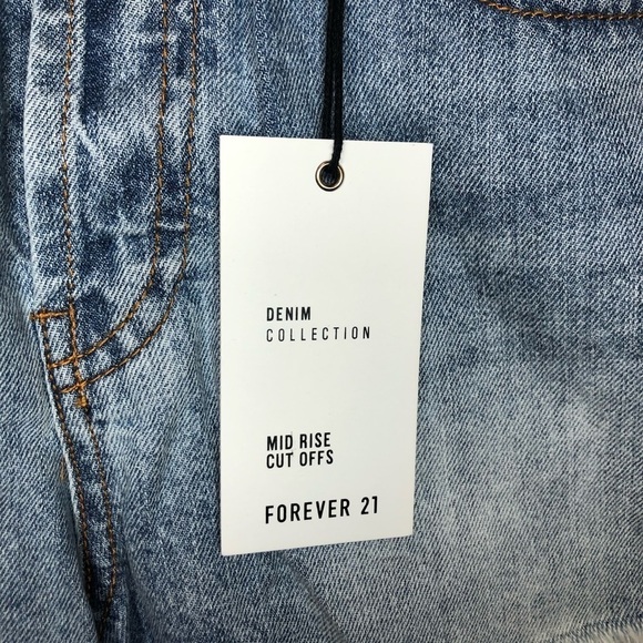 Forever 21 Mid- Rise Cut Off Denim Shorts - NWT - Picture 3 of 5